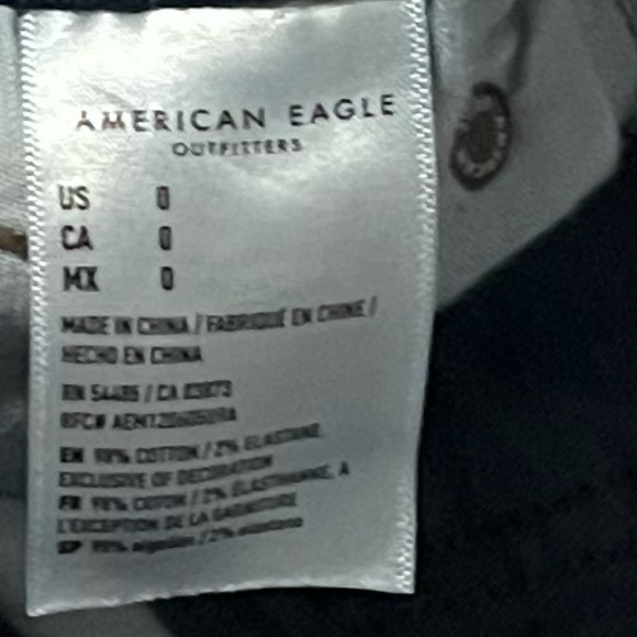 American Eagle High Rise Shortie Dark Wash Distressed Denim Shorts Size 0 Blue - Picture 6 of 6